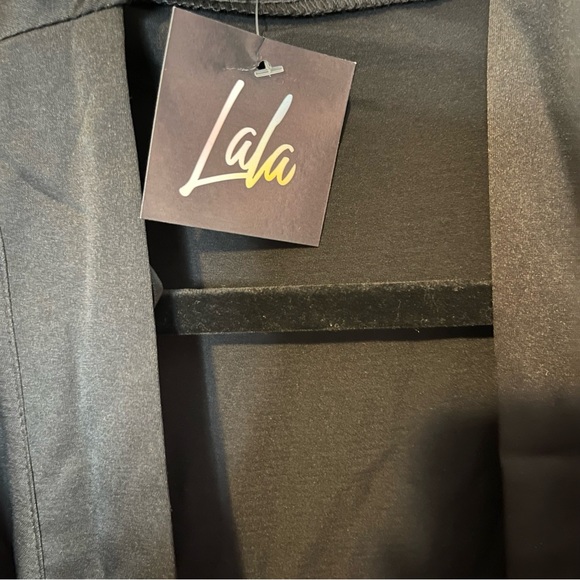 Dressed in Lala Long Kimono Black - Picture 3 of 3